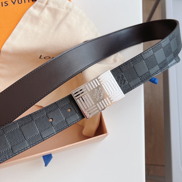 ルイヴィトンベルト側面デザイン